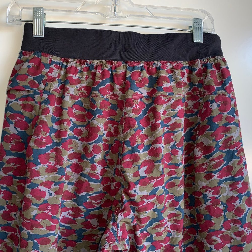 Lululemon CORE Linerless Men's Shorts Size Small ~EUC - Picture 4 of 7